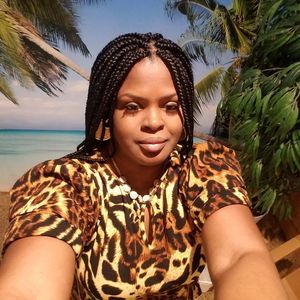 Meet your Posher, Renee